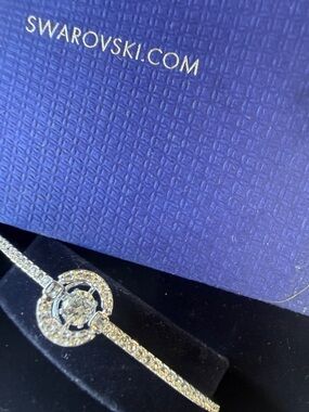 Swarovski Sparkling Dance Bangle with Rhodium Bracelet